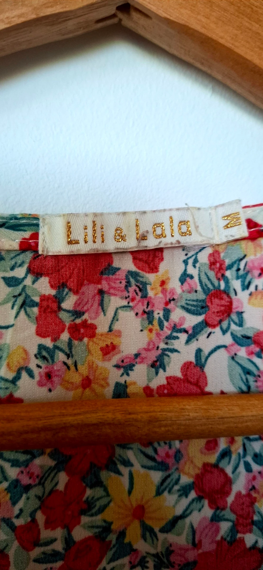 Blusa floral colorida – Lili LaLa – tamanho M – estado quase novo – photo 4